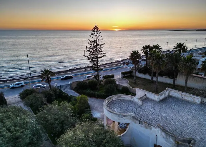 {Beach-House } Villa Mare Fuori