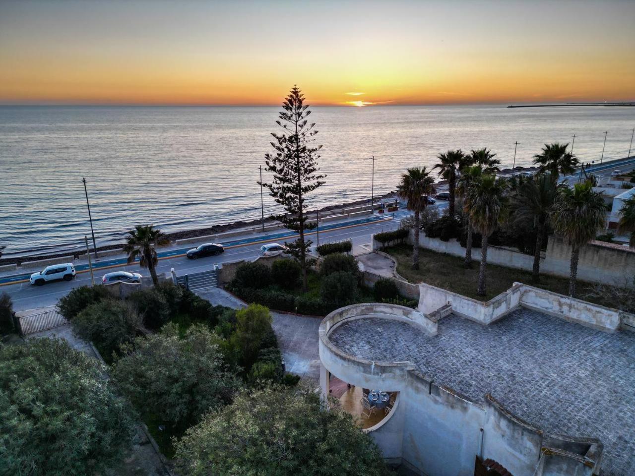 {beach-house } Mare Fuori * Mazara del Vallo