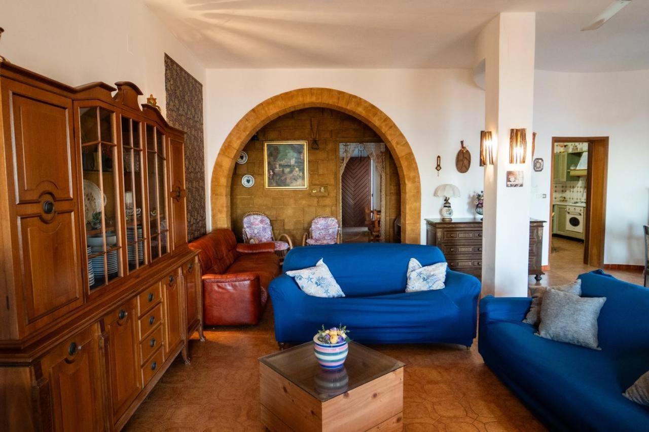 {beach-house } Mare Fuori * Mazara del Vallo