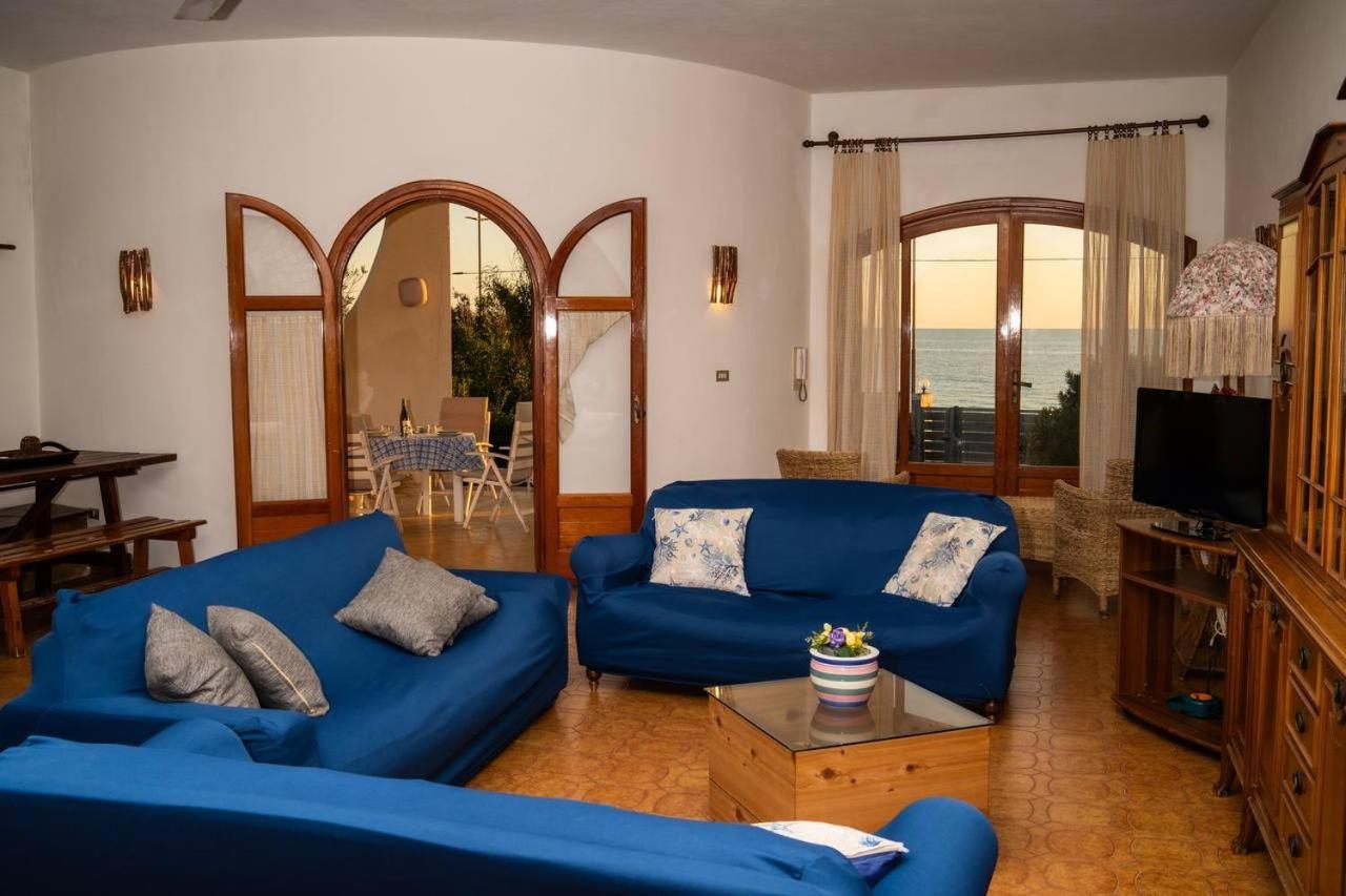 {beach-house } Mare Fuori * Mazara del Vallo