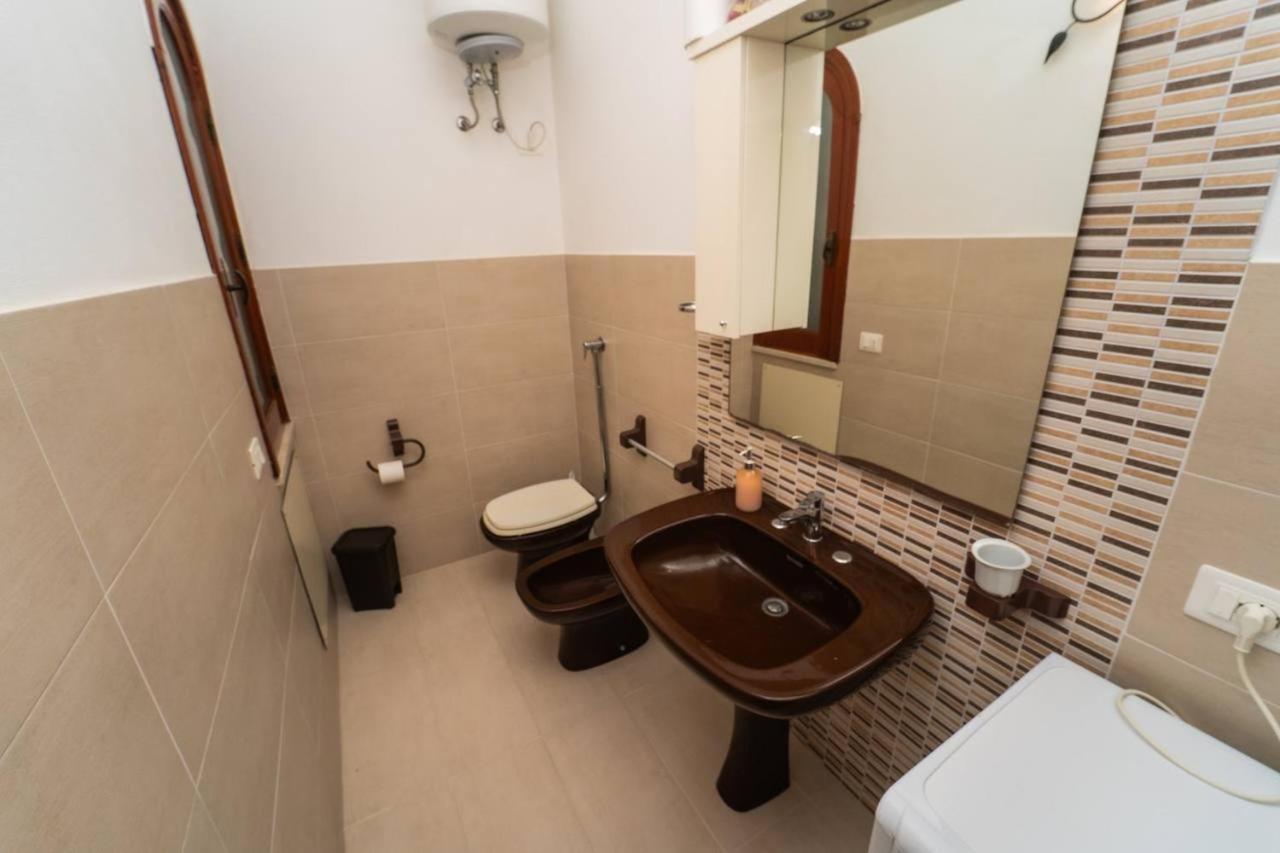 Villa {beach-house } Mare Fuori